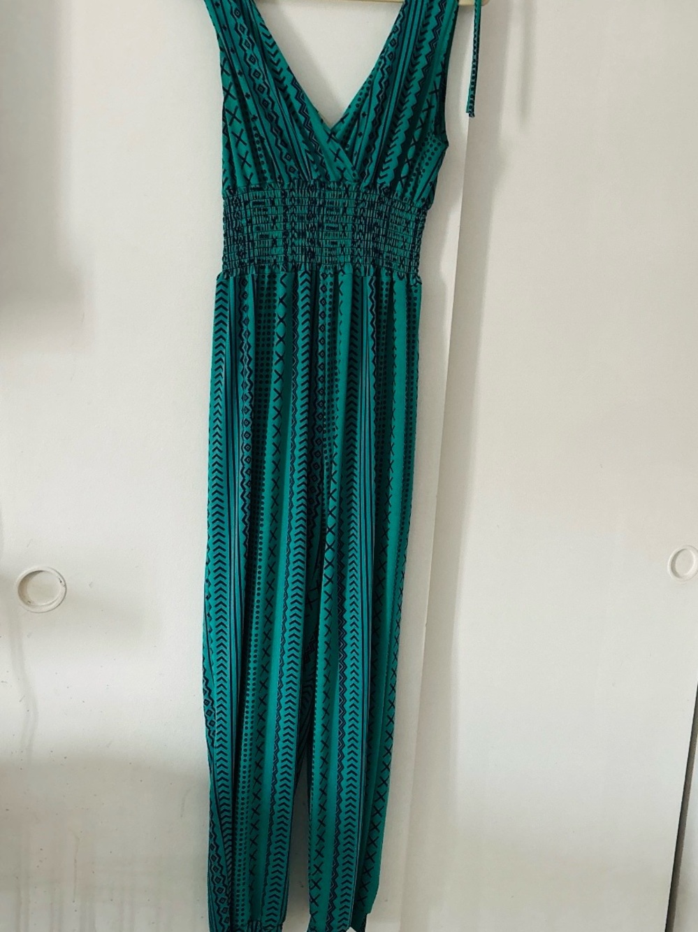 Women’s one Piece jumpsuit size Large